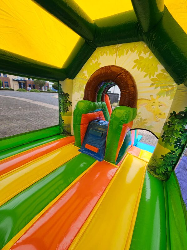 Hüpfburg Safari